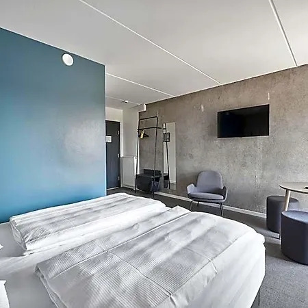 Four Points Flex By Sheraton Copenhagen Airport Hotel 3*