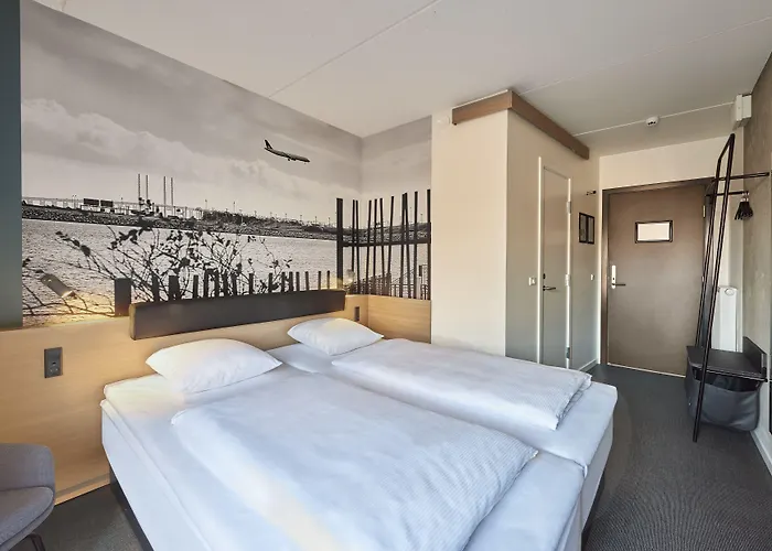 Отель Four Points Flex By Sheraton Copenhagen Airport 3*
